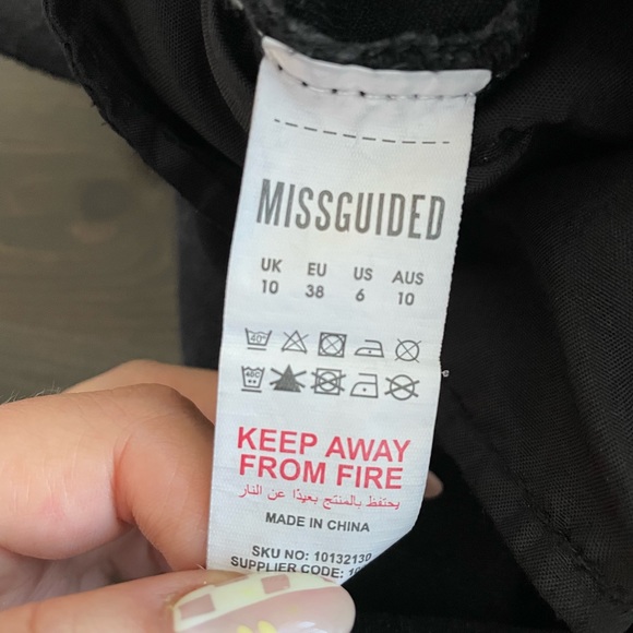 Missguided Distressed Black Denim Mini Skirt Size 6 - Picture 14 of 15